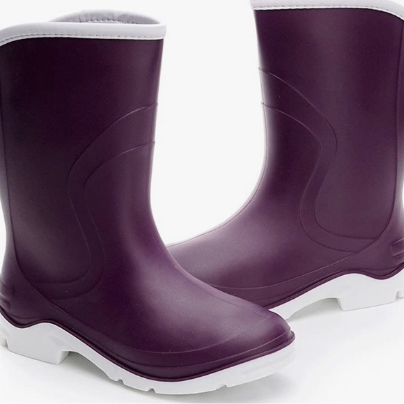 Kontai Shoes - Purple Rain/Snow Boots - Used over Christmas weekend